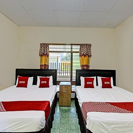 Oyo 90443 Hotel New Kartika In Cilopadang Buitenkant foto