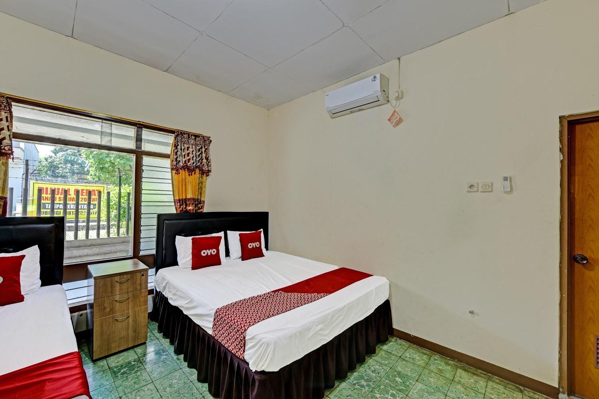 Oyo 90443 Hotel New Kartika In Cilopadang Buitenkant foto