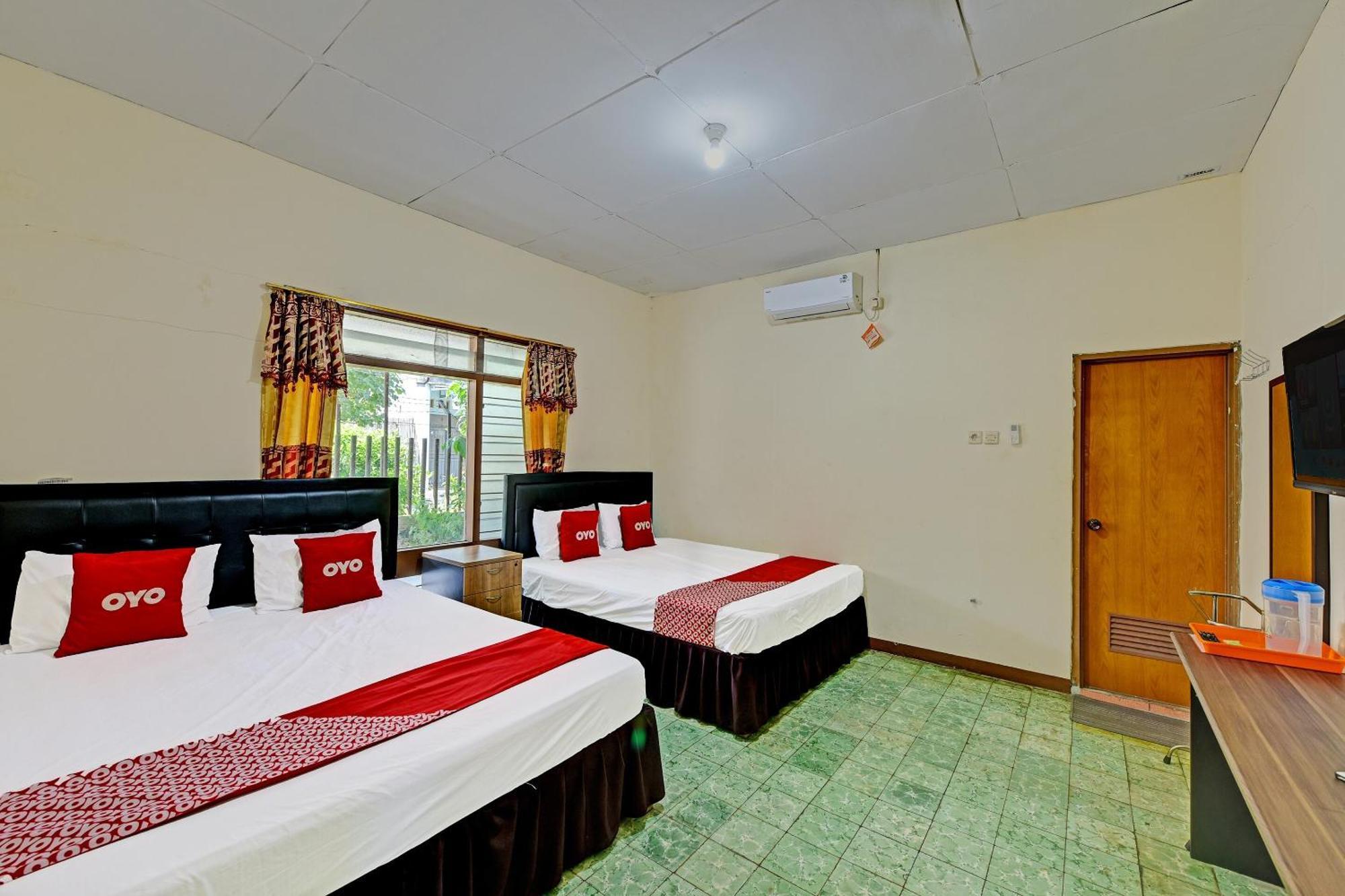 Oyo 90443 Hotel New Kartika In Cilopadang Buitenkant foto