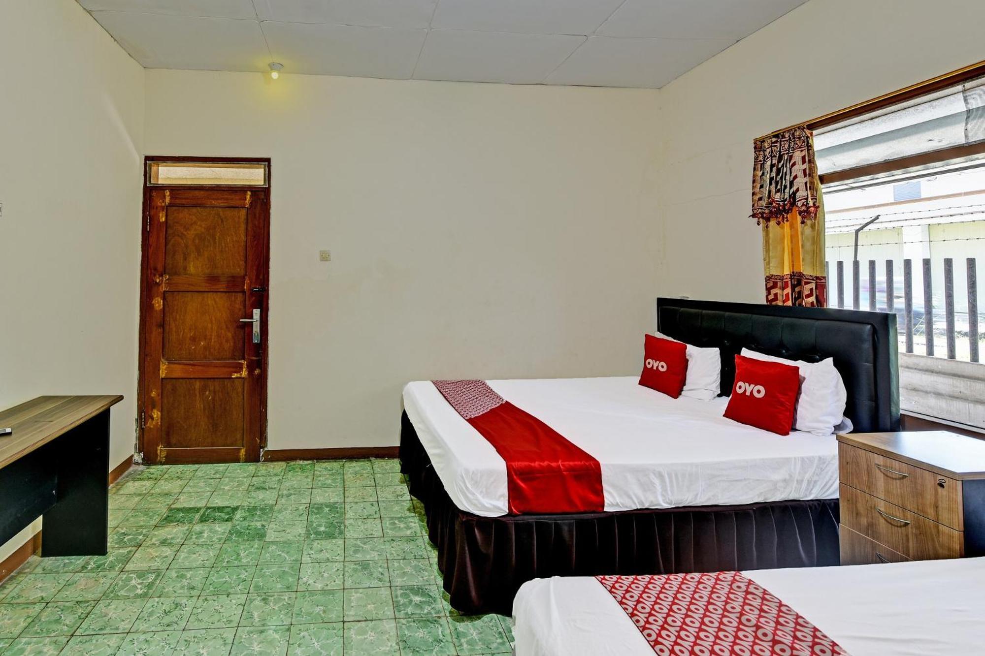 Oyo 90443 Hotel New Kartika In Cilopadang Buitenkant foto