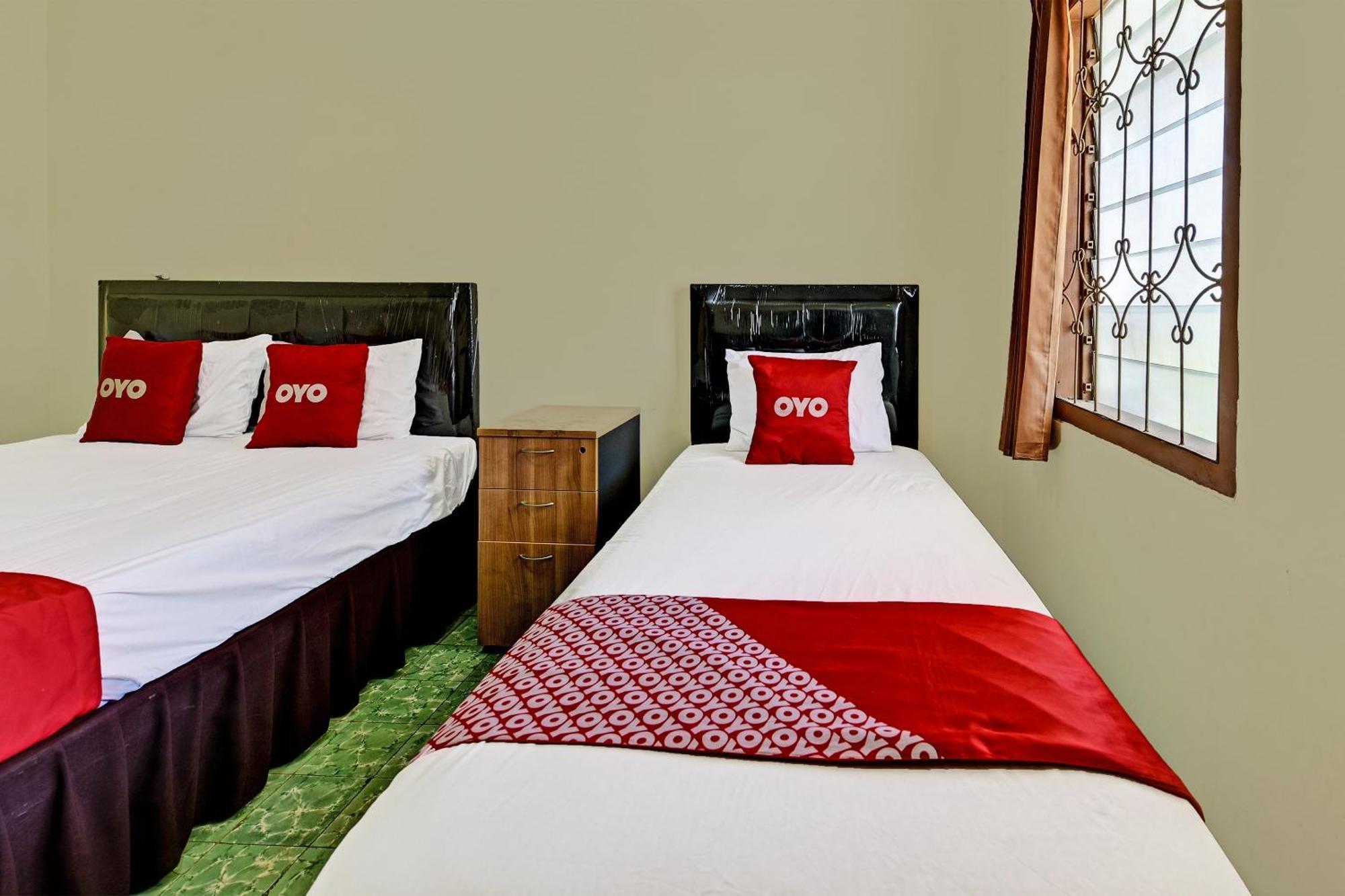 Oyo 90443 Hotel New Kartika In Cilopadang Buitenkant foto